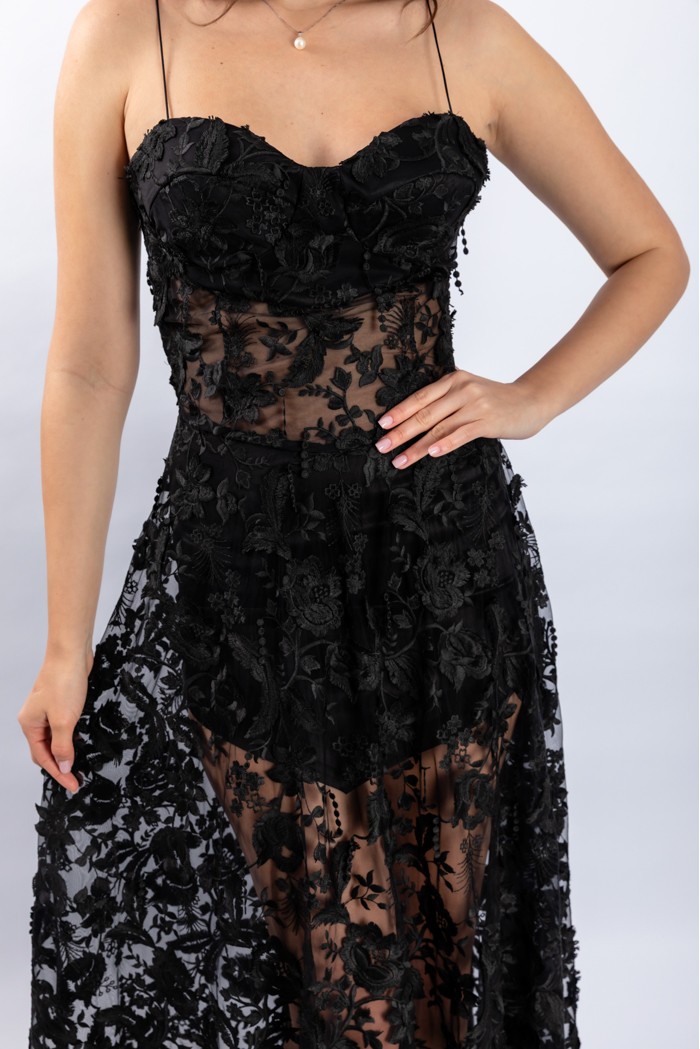 Analyn Dress - Rochie lunga cu decupaje si dantela brodata cu flori